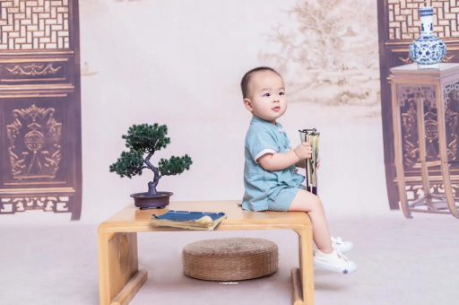 肇州宝宝几个月笑出声